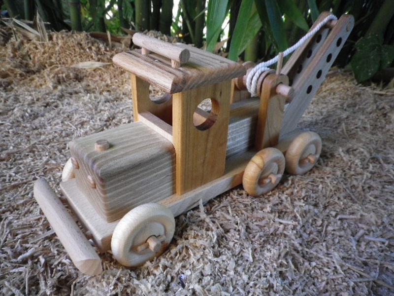 Camion dépanneuse jouet en bois naturel - Debresk
